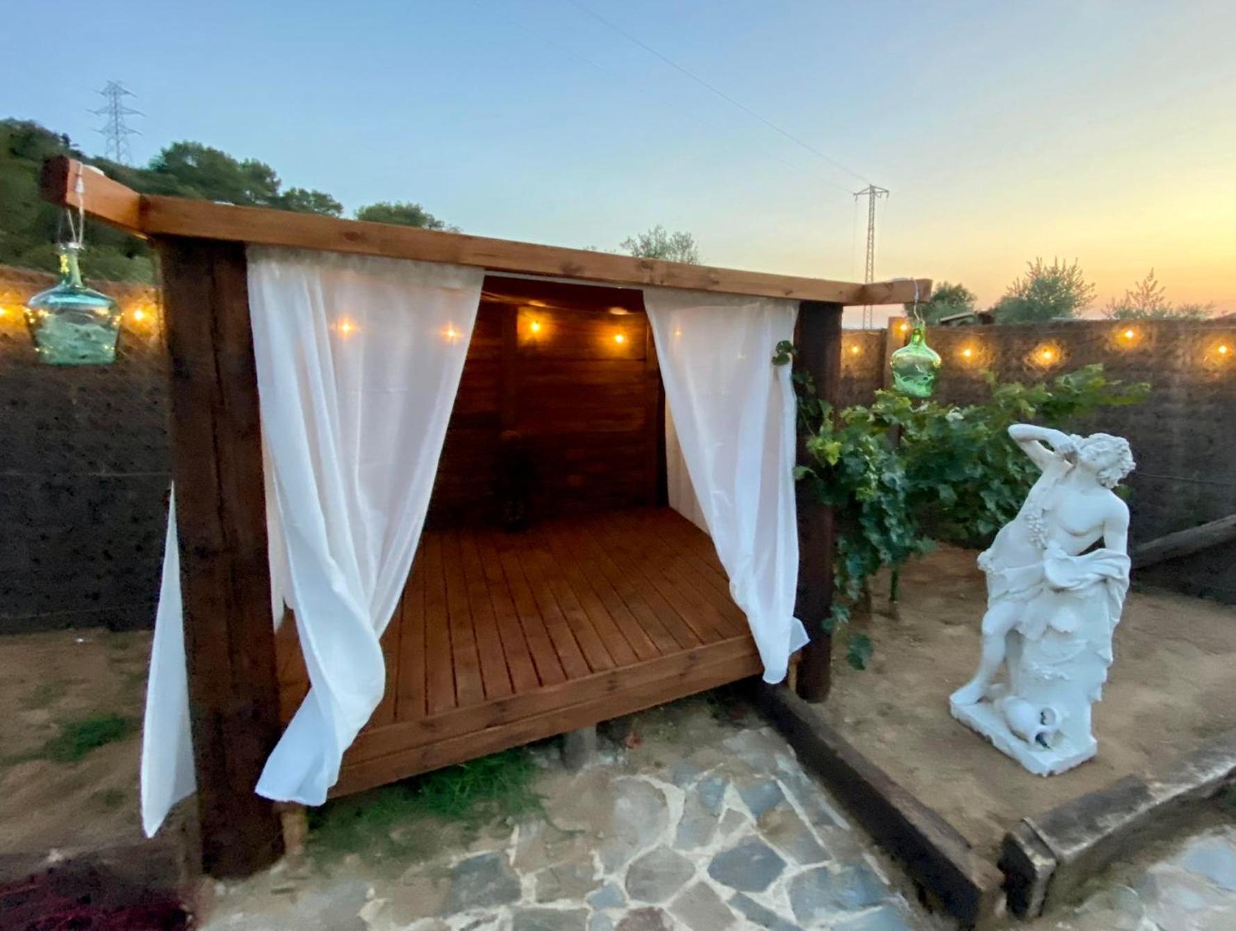 Domo Suites Masía Cal Geperut Badalona Exterior foto